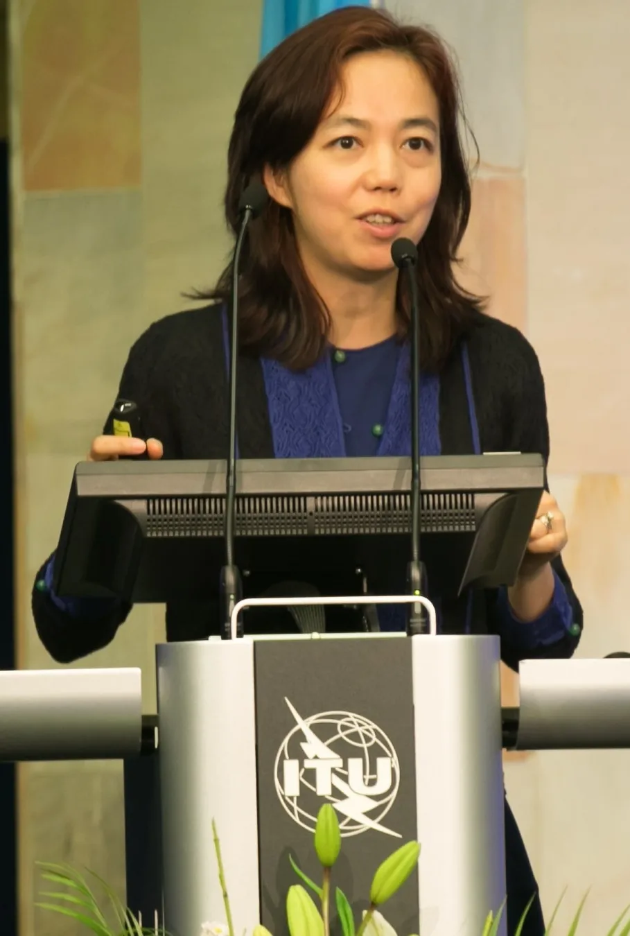 Fei-Fei Li při vystoupení na konferenci AI for Good